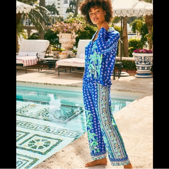 NWT! Lilly Pulitzer Blue Grotto PJ Woven Top - Picture 2 of 3